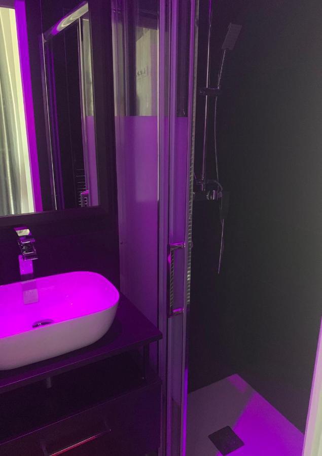Bagatelle Naturiste Heliopolis Clim Ascenseur Vue Mer Parking Prive 阿格德 外观 照片