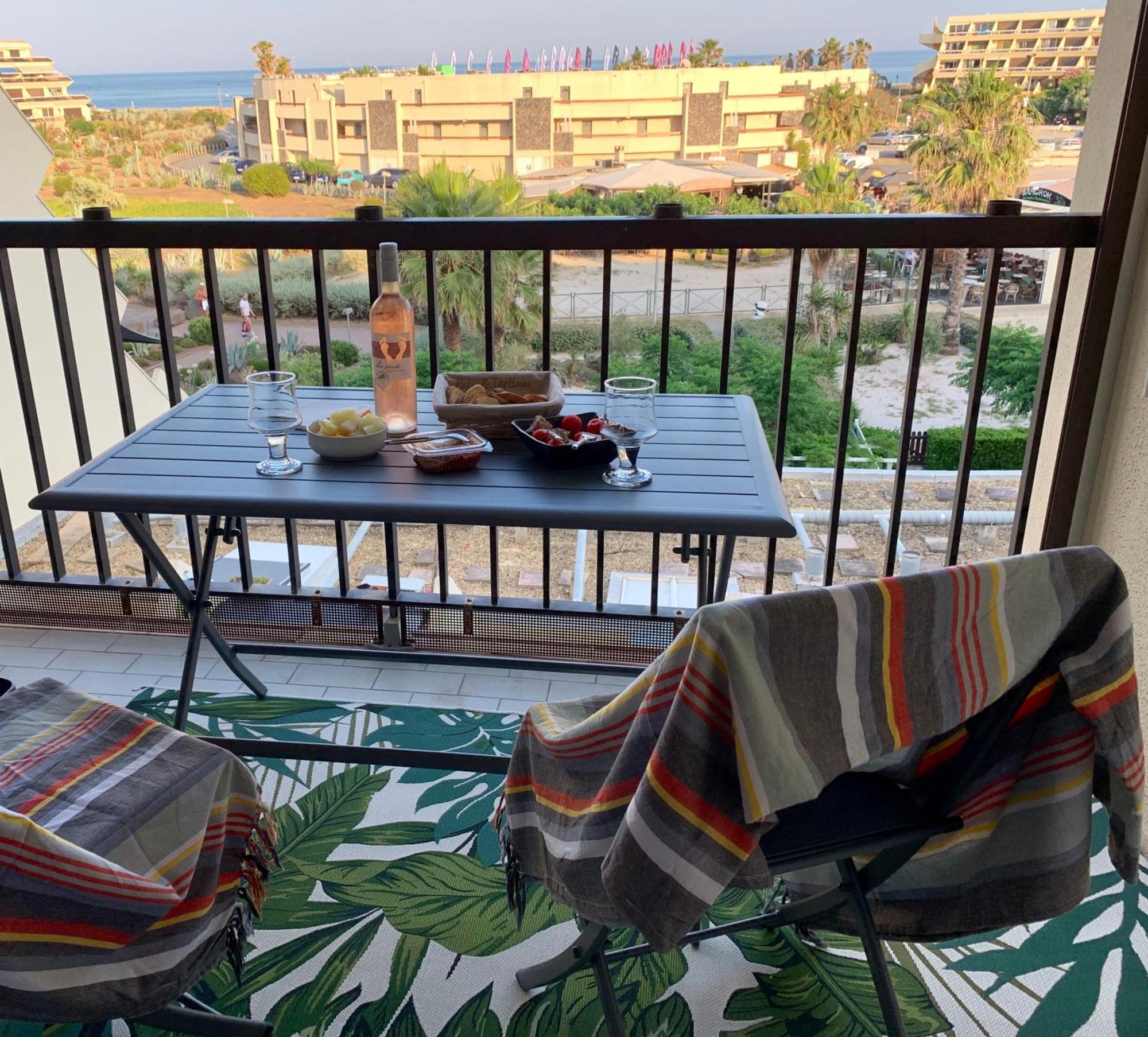 Bagatelle Naturiste Heliopolis Clim Ascenseur Vue Mer Parking Prive 阿格德 外观 照片