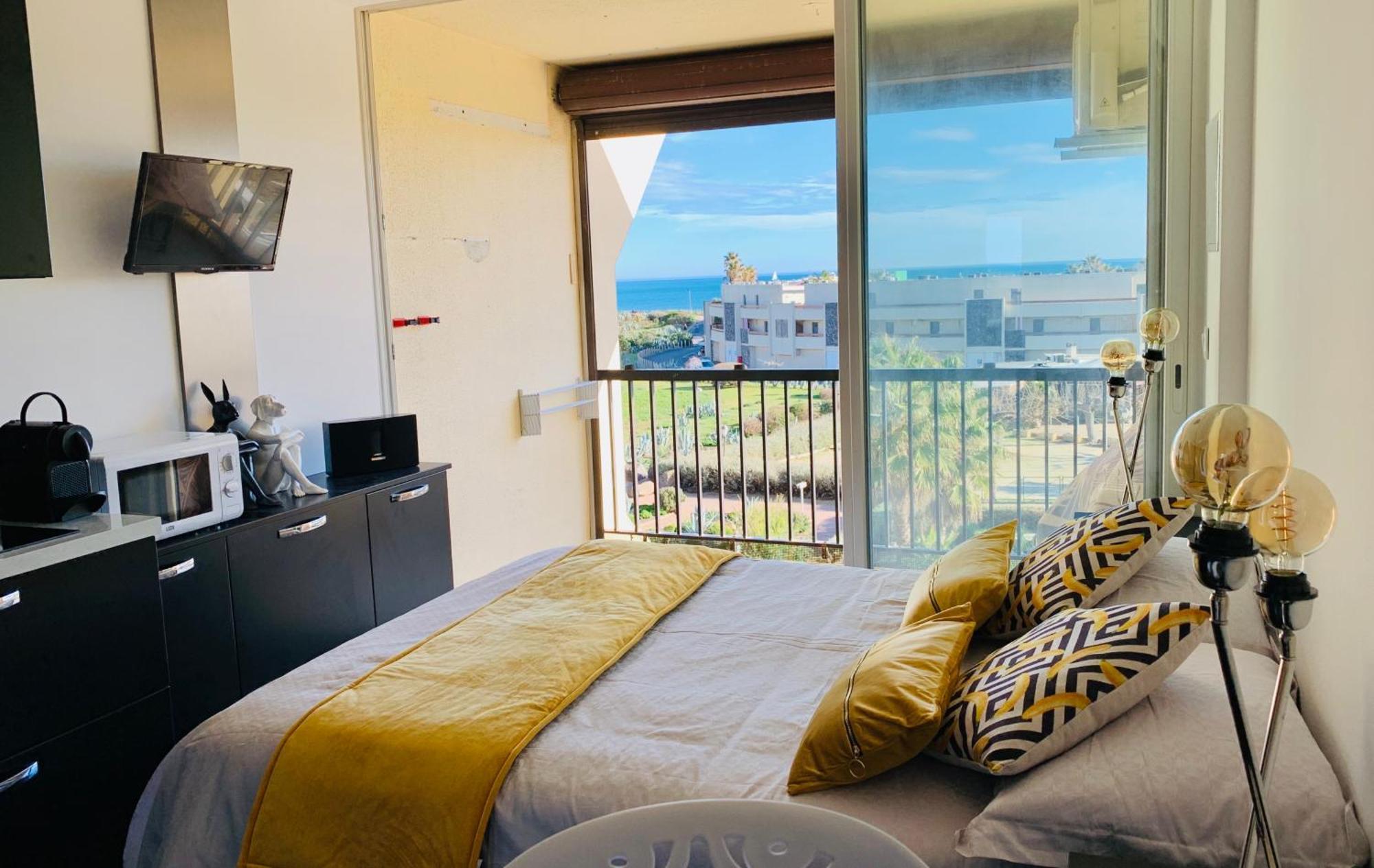 Bagatelle Naturiste Heliopolis Clim Ascenseur Vue Mer Parking Prive 阿格德 外观 照片